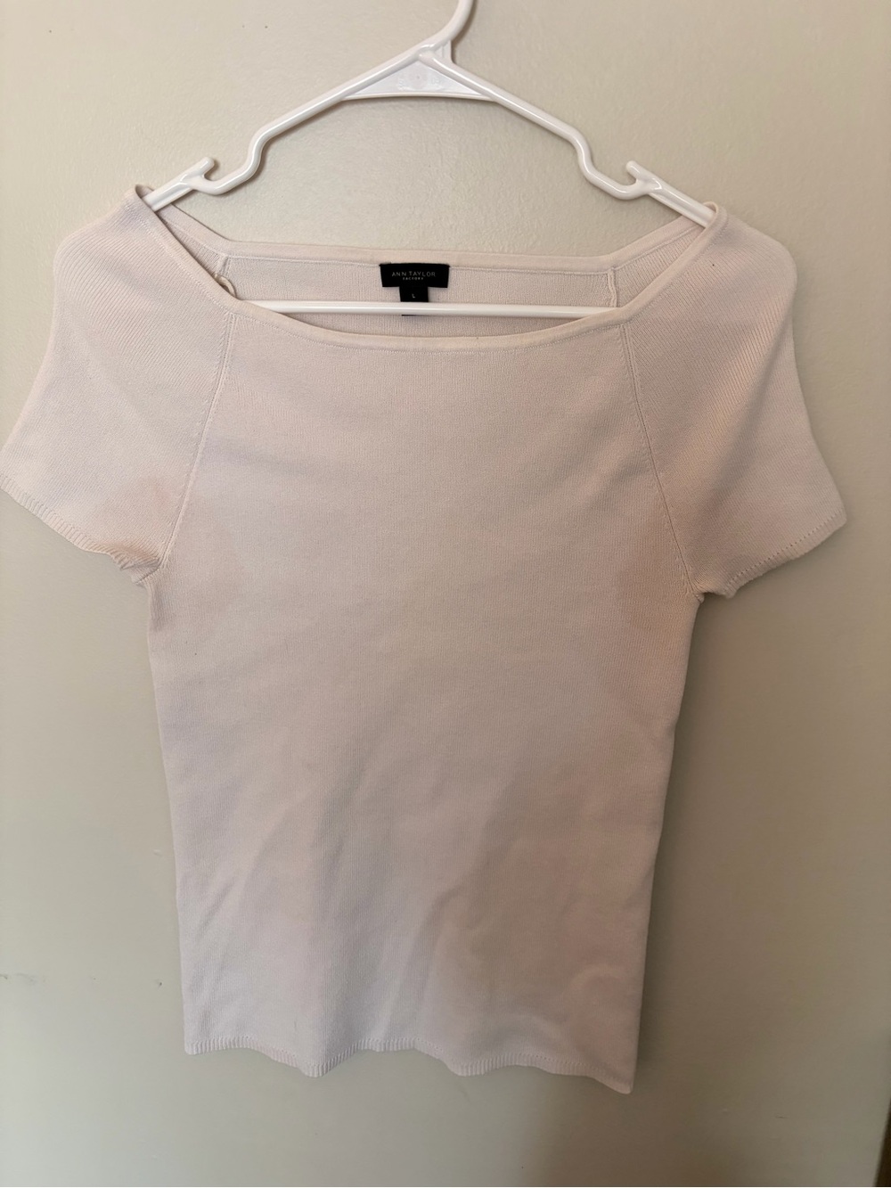 Ann Taylor Slim Fit Short Sleeve Top - White